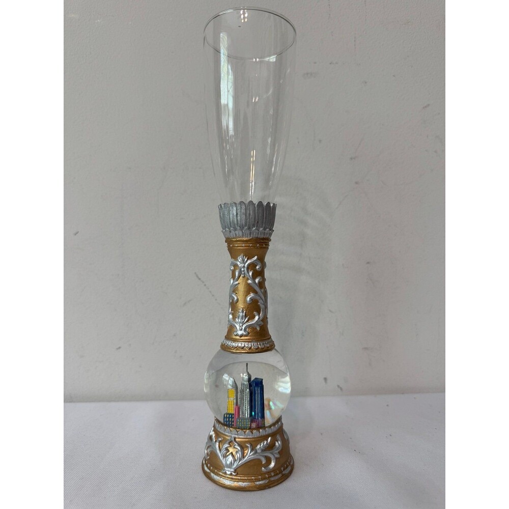 VTG NYC SKYLINE W/TWIN TOWERS SNOWGLOBE CHAMPAGNE FLUTE GLASS rare